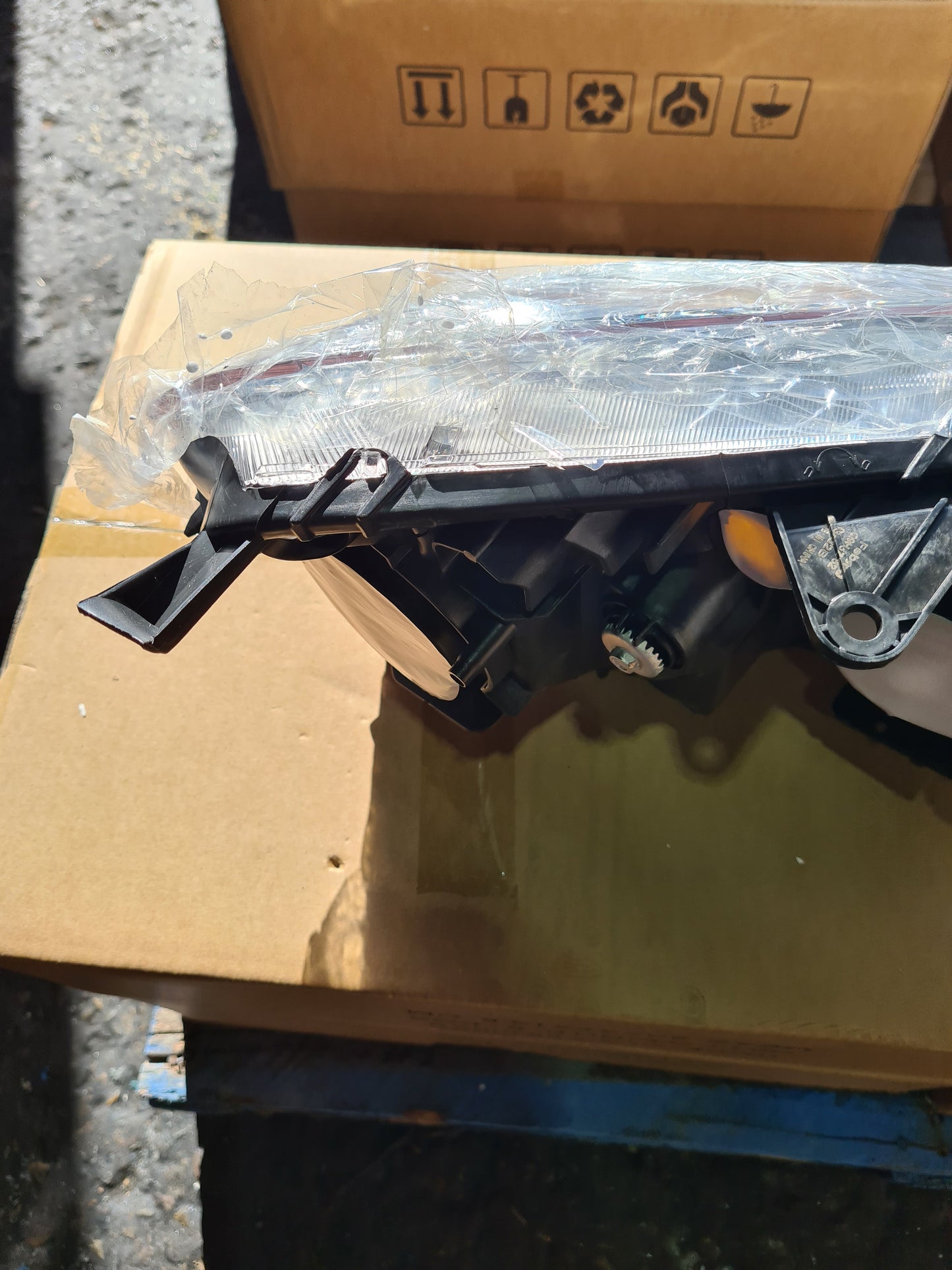 DC5 Integra OEM Style Headlight LHS